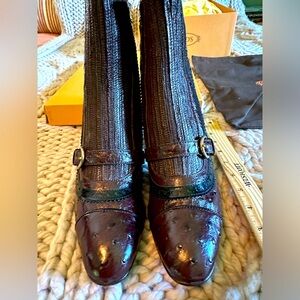 Tod’s women’s brown boot, Size 39